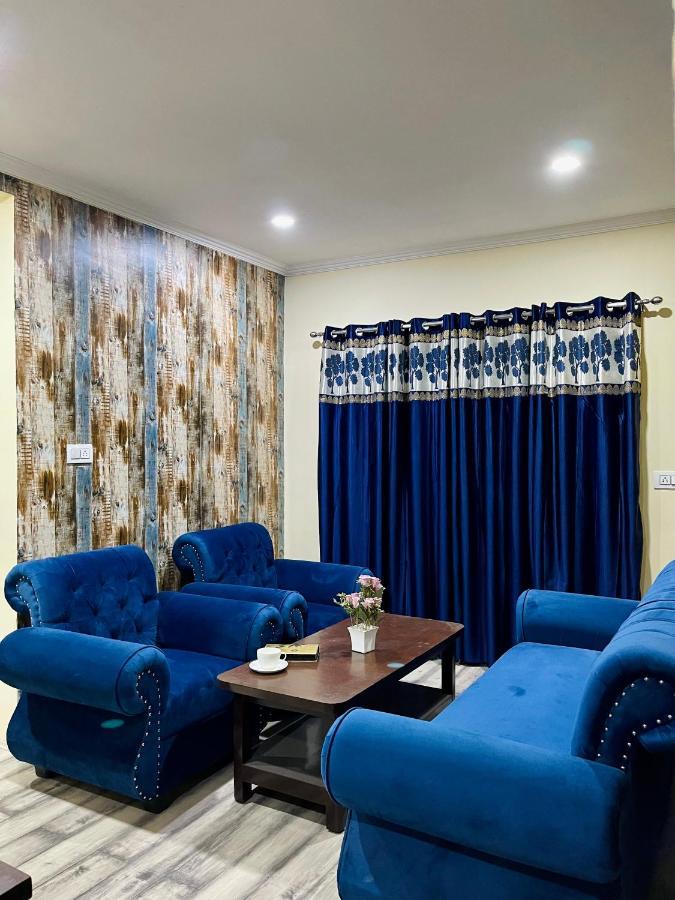 Khwaab Gah By The Khayabaan-Homestay Apartments Fully Furnished With Functional Kitchen, Wifi & Parking In City Centre Srinagar  Luaran gambar