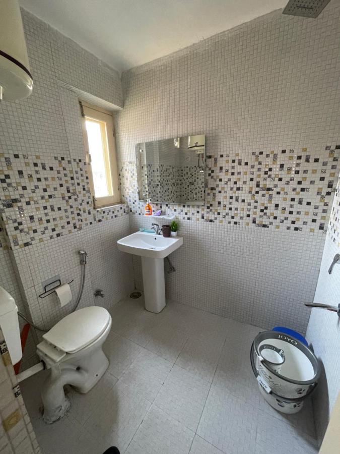Khwaab Gah By The Khayabaan-Homestay Apartments Fully Furnished With Functional Kitchen, Wifi & Parking In City Centre Srinagar  Luaran gambar