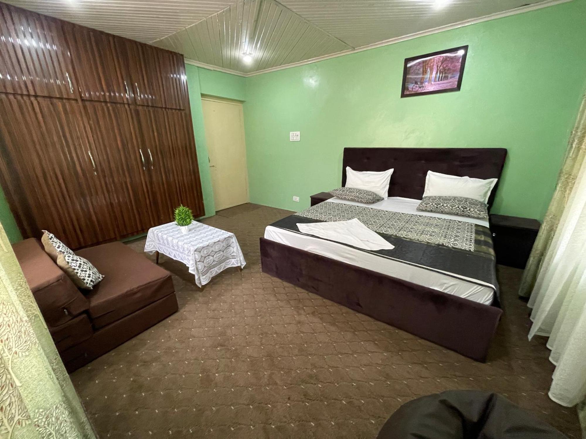 Khwaab Gah By The Khayabaan-Homestay Apartments Fully Furnished With Functional Kitchen, Wifi & Parking In City Centre Srinagar  Luaran gambar
