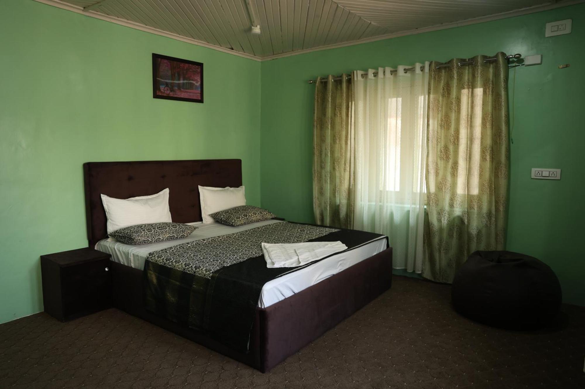 Khwaab Gah By The Khayabaan-Homestay Apartments Fully Furnished With Functional Kitchen, Wifi & Parking In City Centre Srinagar  Luaran gambar