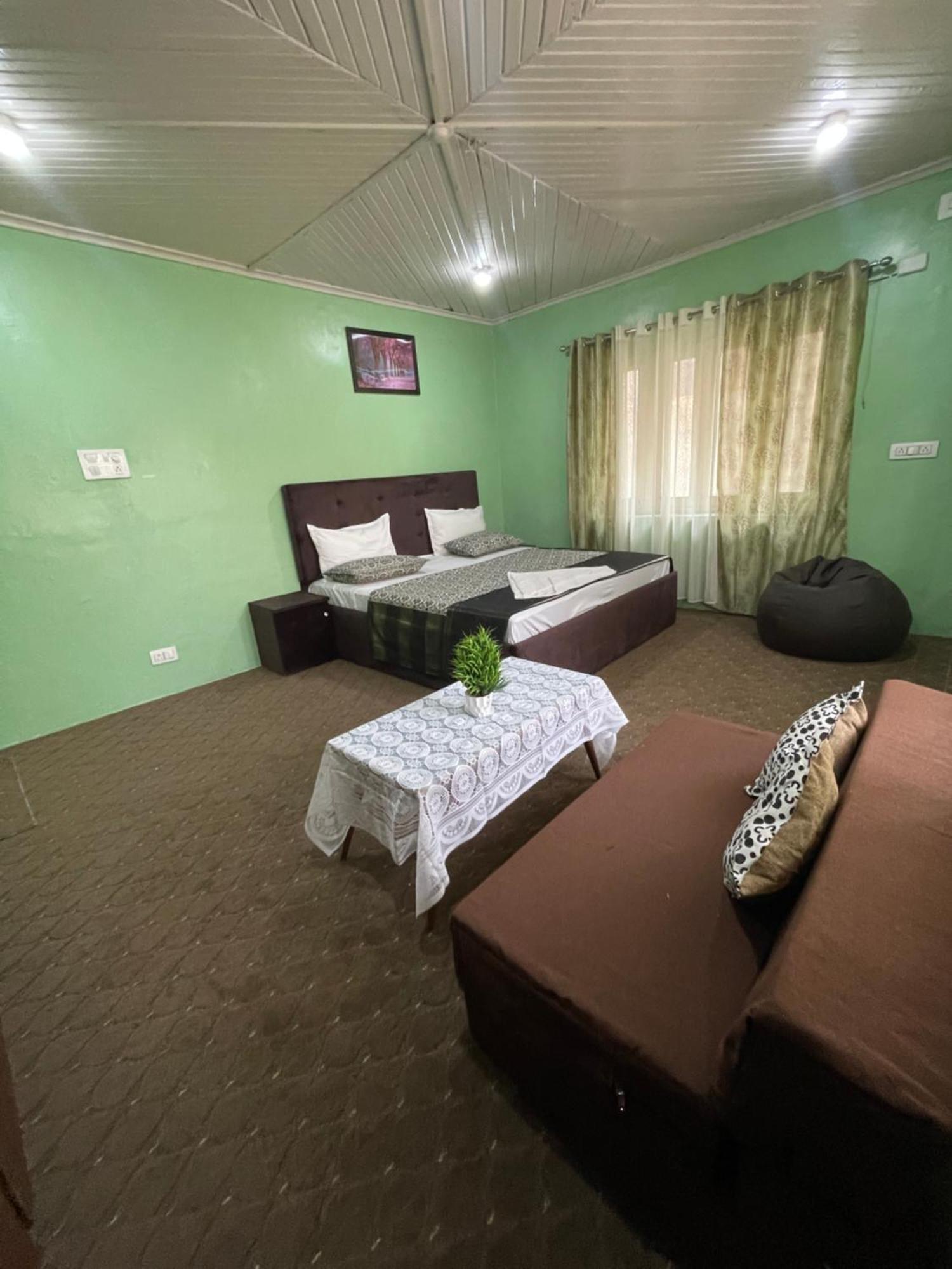 Khwaab Gah By The Khayabaan-Homestay Apartments Fully Furnished With Functional Kitchen, Wifi & Parking In City Centre Srinagar  Luaran gambar